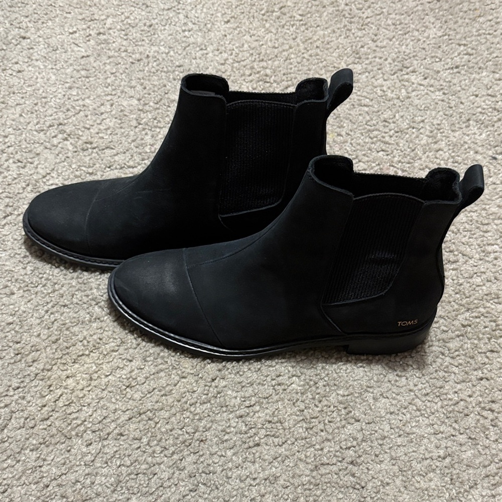 TOMS Women’s  Classic Black Ankle Boots Size 11